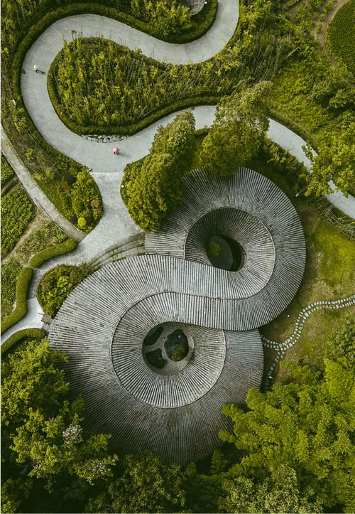 四川圆球建筑