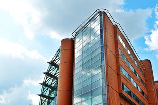 探索现代建筑之路，国家二级建造师的报考与资格要求